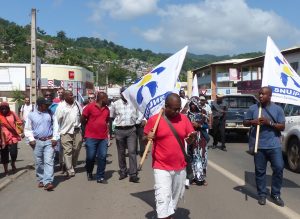 Manif FSU passage rd point SFR Rivo