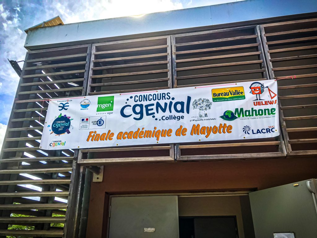 banderole annonçant un concours