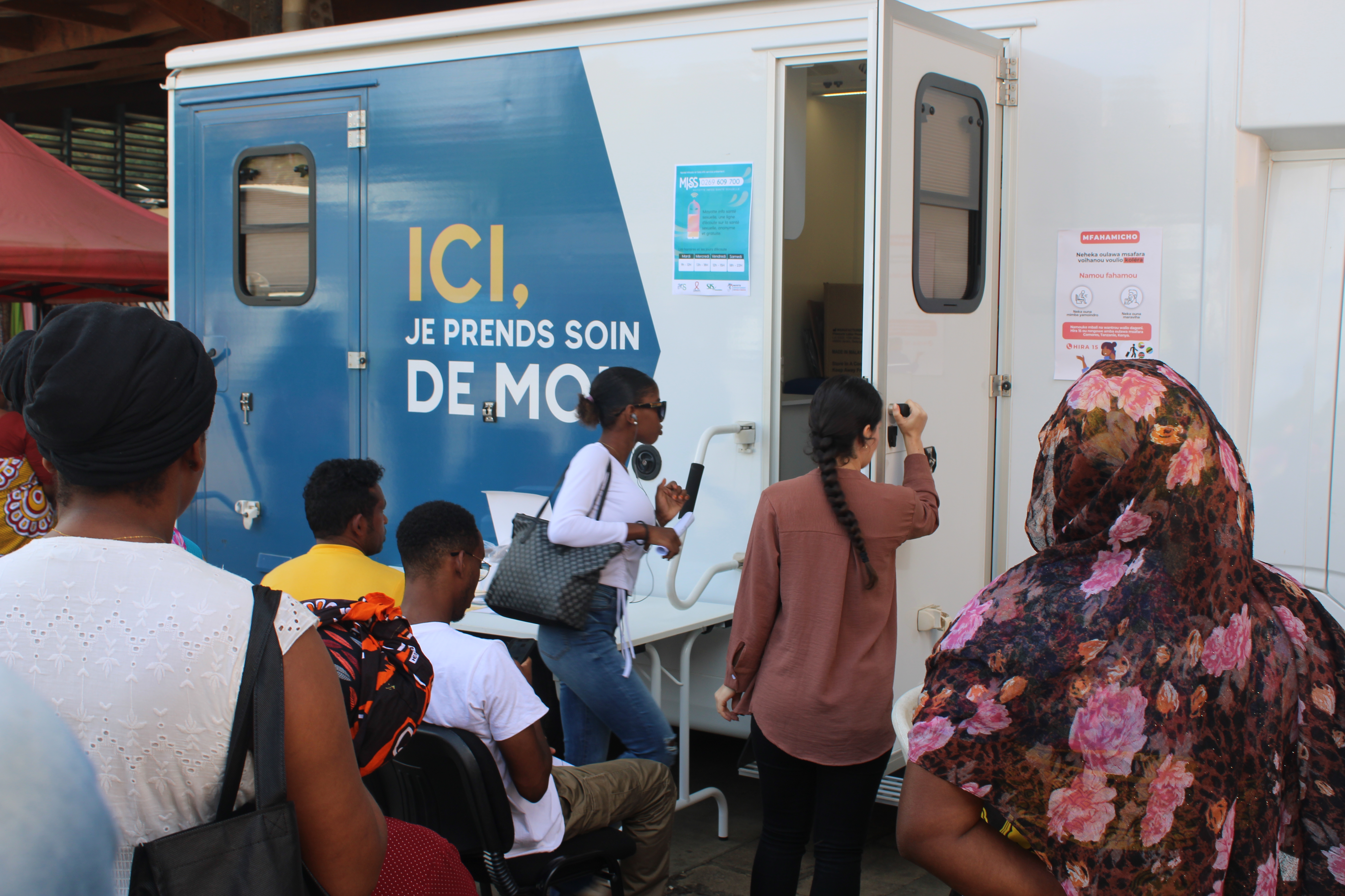 visite, officielle, santé, ministre, velletoux, camion, dépistage, MST, IST, VIH