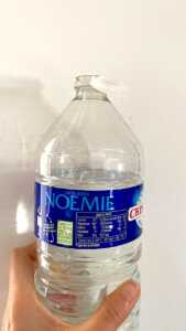 Mayotte, bouteille d'eau, Cristaline, lot défectueux, stock, préfecture,