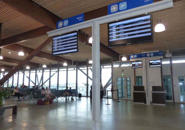 Dikeledi, Mayotte, Air Austral, Ewa