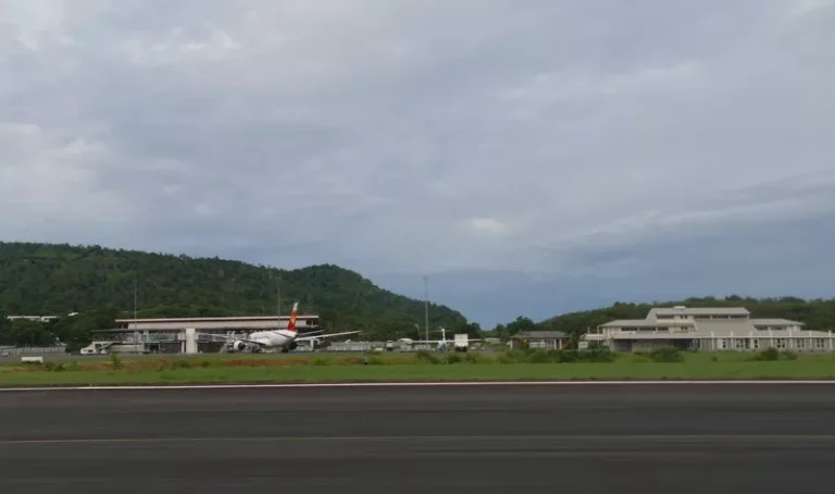 Mayotte, aéroport, Martial Henry,