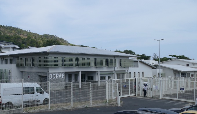 Gérald Darmanin, Gérard Collomb, expulsions,, Mayotte