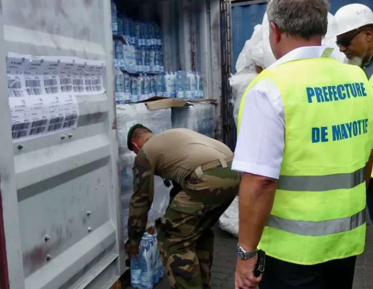 Mayotte, Elisabeth Borne, eau, crise de l'eau, 2023,