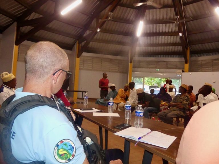 Koungou, gendarmerie, Mayotte, Rappel à l'ordre