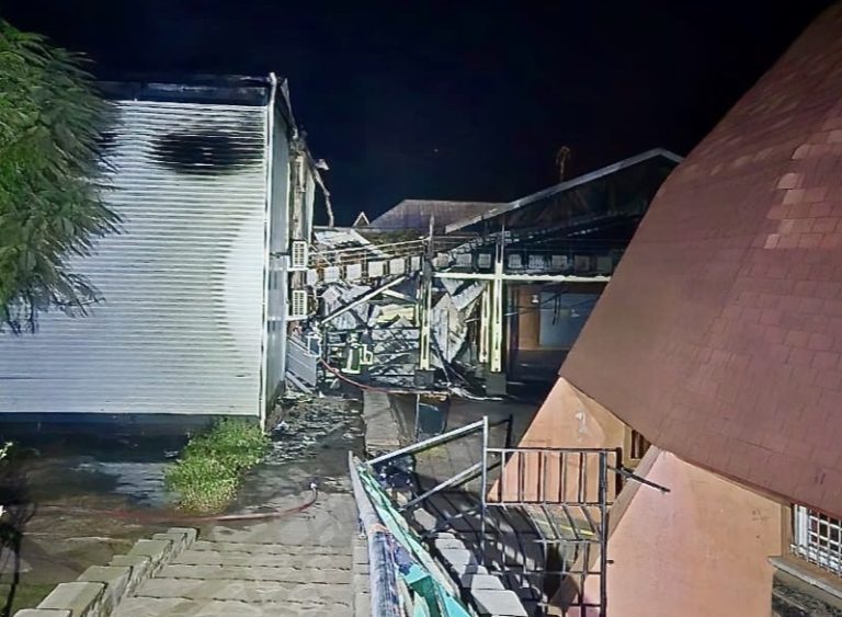 Incendie, collège, Mayotte