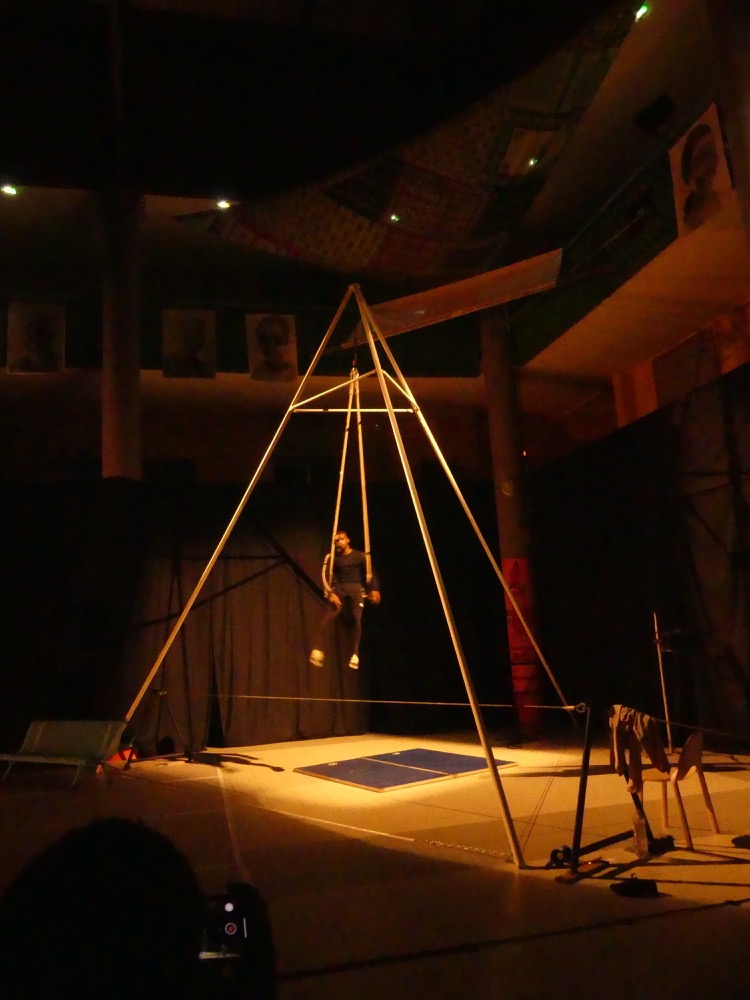 Hip hop, cirque, Centre National des Arts du Cirque, Mayotte