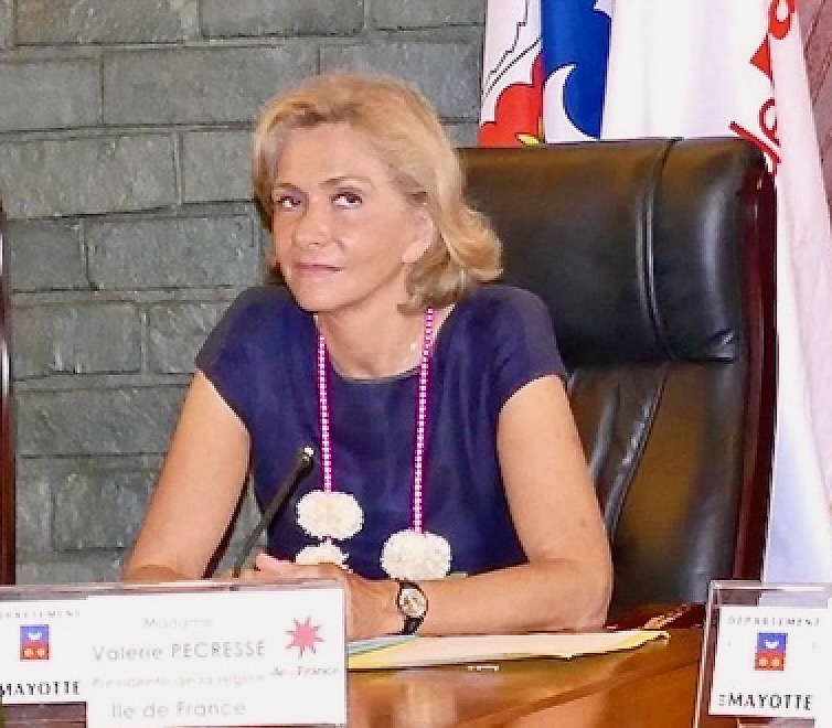 Valérie Pécresse, Mayotte, Canard Enchaîné