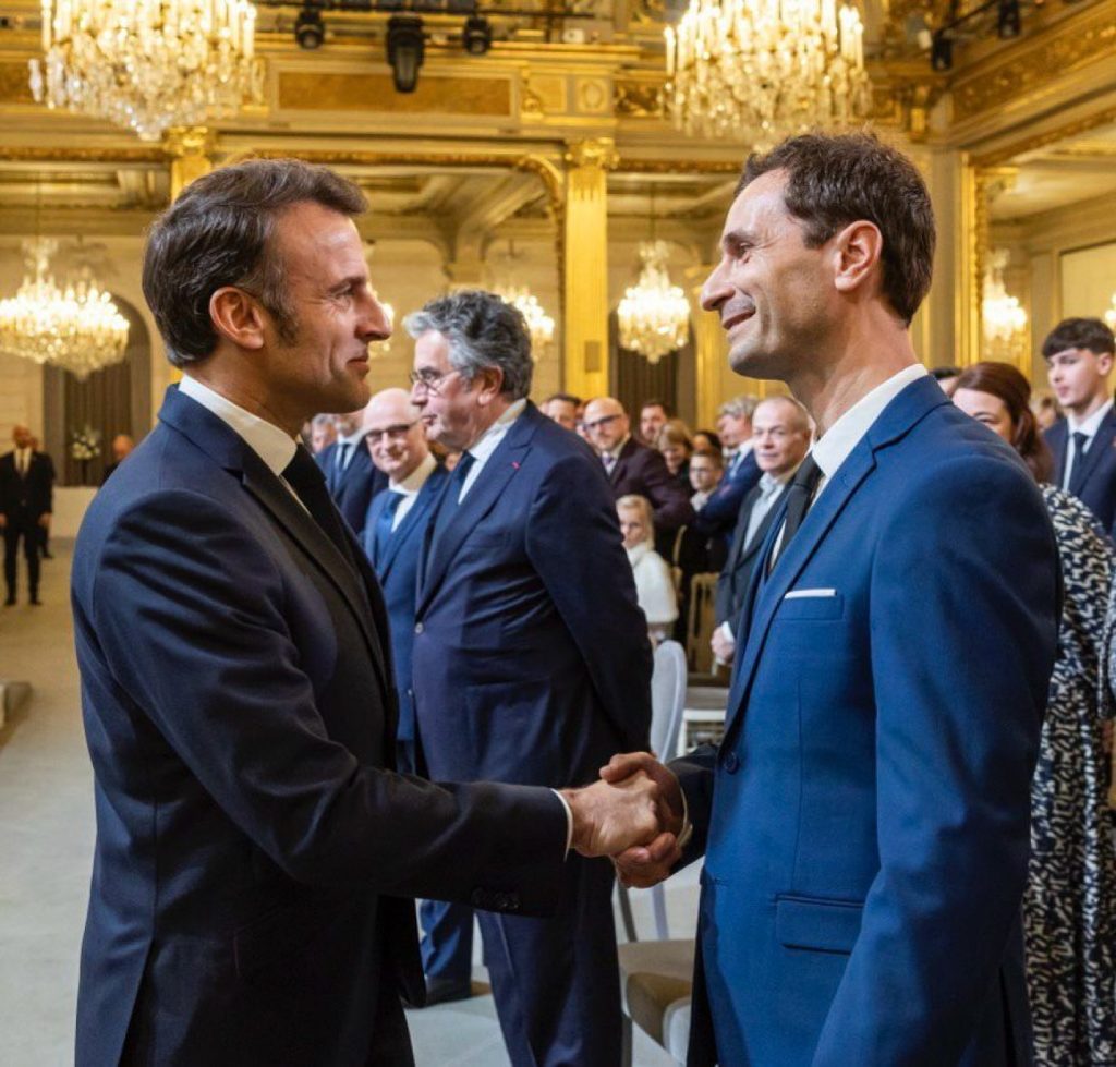 Sébastien Mirek, Emmanuel Macron, ordre national du mérite,