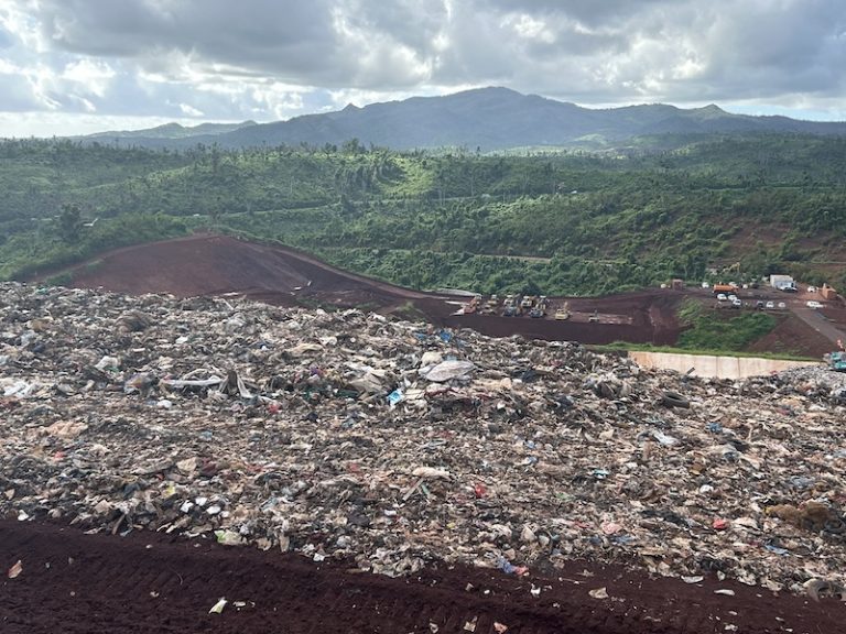 Mayotte, déchets, Dzoumogné,