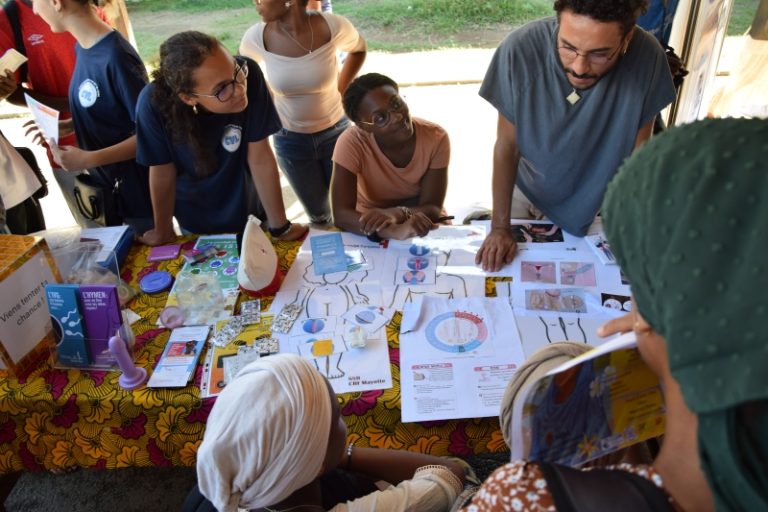 Droits des femmes, journée de la femme, lycée Petite-Terre, sensibilisation, santé, droits sexuels, reproductifs, Mayotte