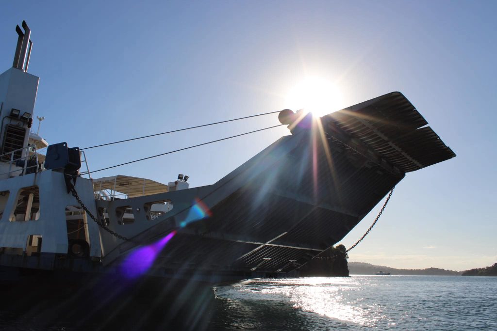 Mayotte, barge, STM, grève,