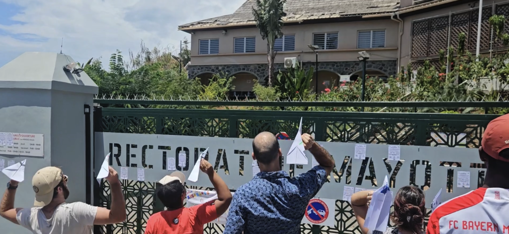 Mayotte, Mtsamboro, collectif, enseignants, impayés,