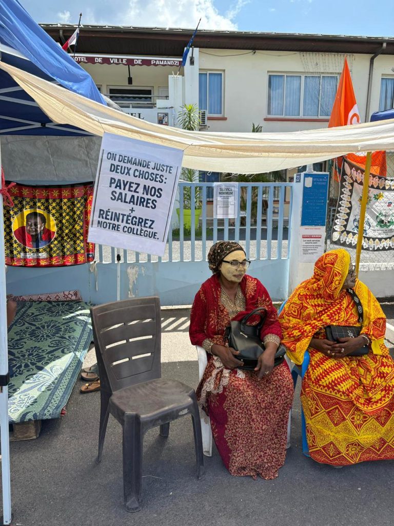 Mayotte, Pamandzi, blocage, mairie,