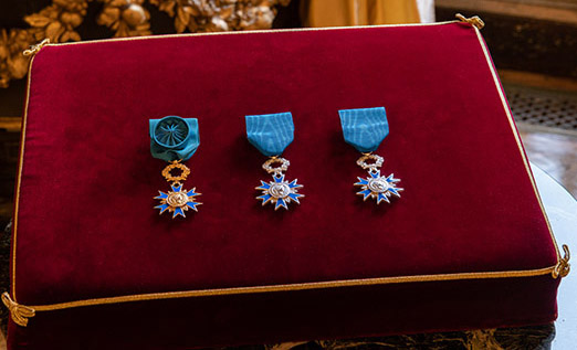 Mayotte, Paris, chevalier de l’ordre national du Mérite,