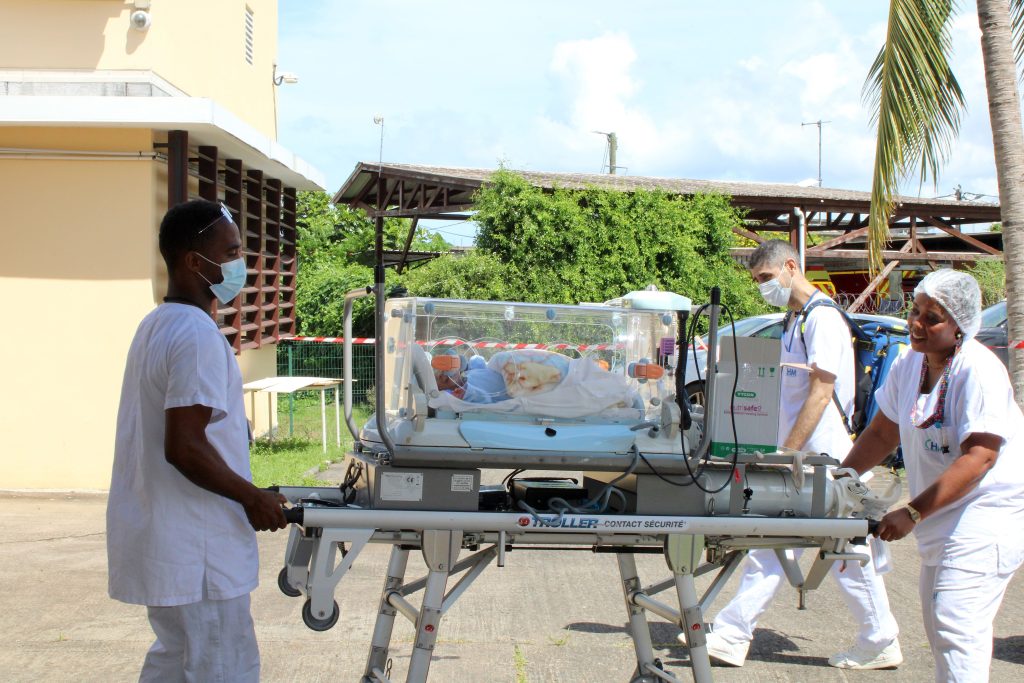 Mayotte, Mramadoudou, CHM, unité d'hospitalisation mère enfant,