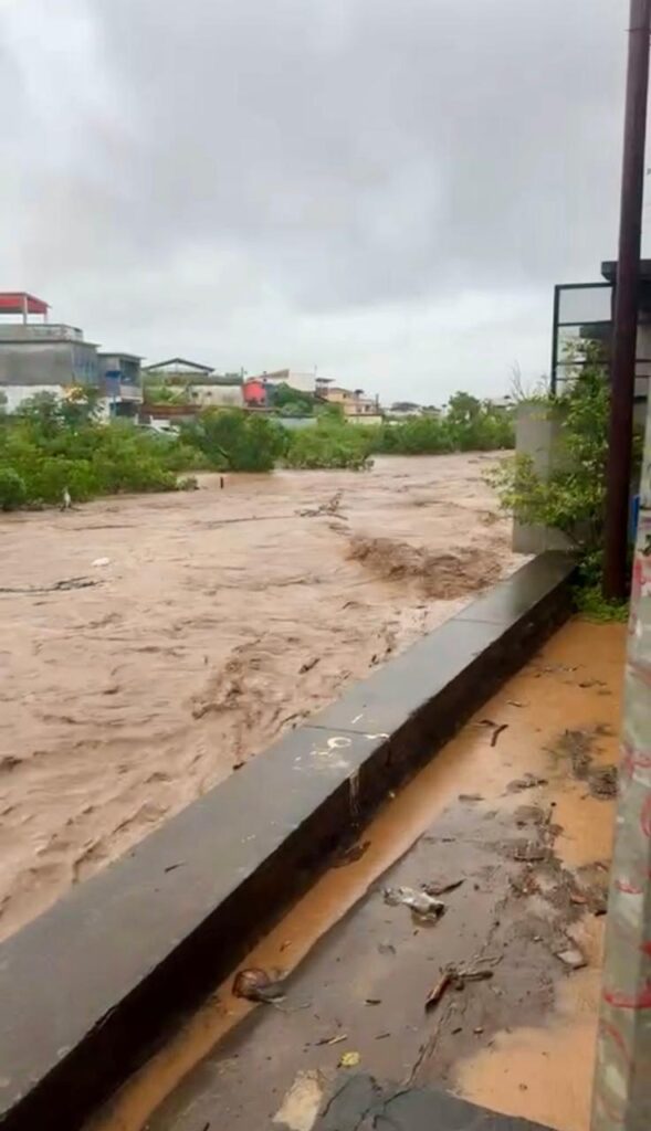 Mayotte, crue, inondation, rivière, Mtsapéré, 