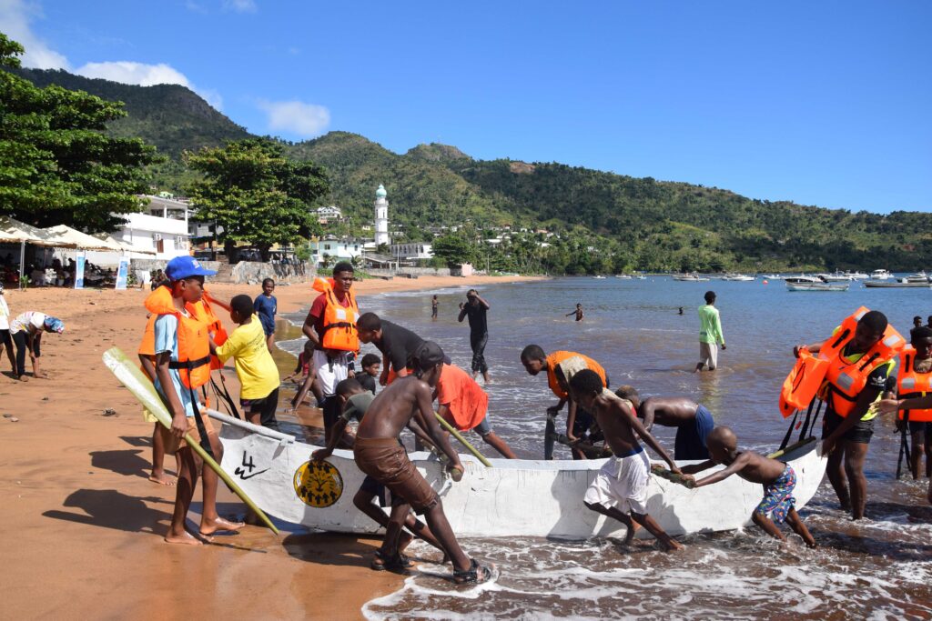 Mtsamboro, pirogues, tradition, artisanat, découverte, lagon, ADINM, Mayotte