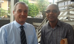 Etienne Morel, le directeur du CHM et Mohamed Ahmed Abdou, président de la Commission médicale d'établissement (CME)