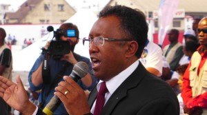 Hery Rajaonarimampianina lors de la campagne  électorale (Crédits photo : Axel Lebruman)