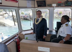 François Hollande bord de l'amphidrome George Naouda, inauguré le 22 août