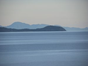 Anjouan vue depuis Mayotte (deuxième plan)