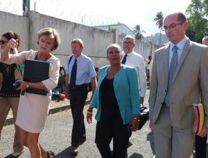 Christiane Taubira face au terrain retenu pour l'extension