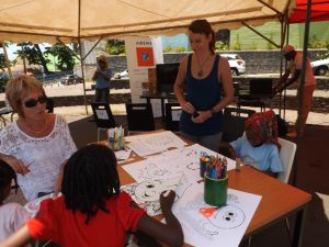 Des animations pour les enfants pour associer par exemple soleil et panneaux à production électrique