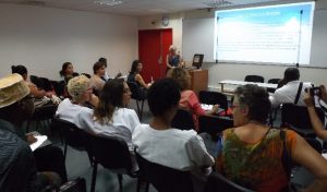 François Clouet présente les détails des protocoles de la chirurgie ambulatoire à Mayotte