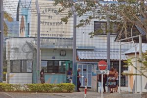 Le centre de détention du Port à La Réunion (Crédits photo: Le JIR)