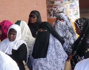 Quelques femmes voilées