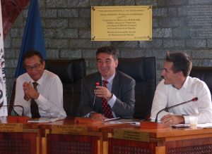 "Nous vous présentons le PDR du FEADER sans lequel se trouve le LEADER de Mayotte RUP!", ironisait Philippe Laycuras, entre Daniel Laborde et Kevin Poveda