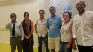 Rastami Stello, de l'association Shimé, Maïté Poujol (2e avec 5 fautes), Marc Loillier (1er, 4 fautes) Noël Raharijaona (3e, 6 fautes) , Alexandra Rous (4e, 6,5 fautes). Avec Halime M'Dahoma, l'initiateur de l'événement