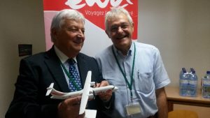 Passage de témoin entre l'actuel et le future directeur général adjoint d'Ewa, Jean-François Devaux et Michel Rispal