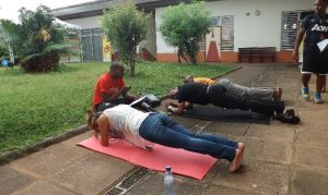Exercices physiques à Dembéni pour les 1ères rencontre de la forme