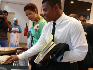 Exposition du FATMA 2015 avec Alain Kamal Martial, Affaires culturelles du Conseil départemental