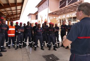 Premier débriefing du colonel Cassou avec ses hommes