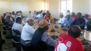La grande réunion entre Tsingoni et Combani sous l'égide du secrétaire général de la préfecture et de la gendarmerie, lundi 13 avril