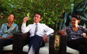 Manuel Valls entouré pour la conférence de presse de George Pau-Langevin et Najat Vallaud-Belkacem