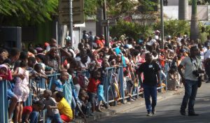 14 Juillet Foule nombreuse pour assister au défilé