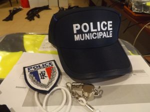 Police municipale Mamoudzou Insigne casquette sifflet