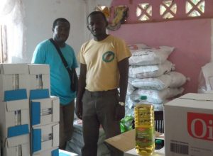 Moustoifa Ahamada (à gauche) préfère se concentrer sur 6 semaines dans l'année pour assurer une action efficace