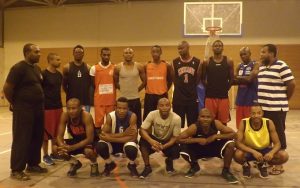 La sélection masculine de  Mayotte de basket lors des derniers entraînement dans le gymnase de Petite Terre la semaine dernière