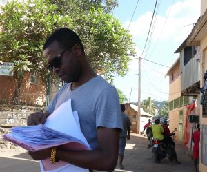 Mounirou Ahmed Boinahery jongle avec les dossiers d'adressage