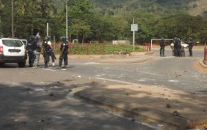 Dispositif policier massif maintenu à Tsoundzou