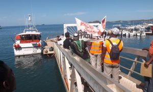 Ponton de plaisance: Quand c'est bloqué, c'est bloqué !