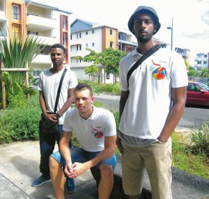 Depuis le mois de novembre, six médiateurs arpentent les rues de Saint-André our compenser les erreurs d'urbanisme (Photo: JIR)