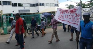 Daniel Zaïdani et Mahamou Azihary dans le coeur de la manif