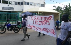 Passage devant les Services fiscaux