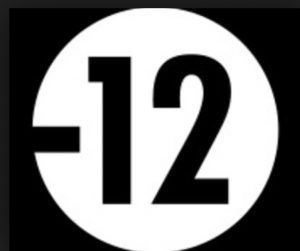 Moins 12 ans